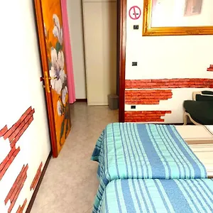 Cozy!! , Verona Italien