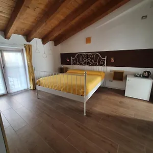 Elements Bed and breakfast Azzano San Paolo