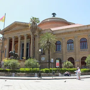 Liberty 2*, Palermo Italien
